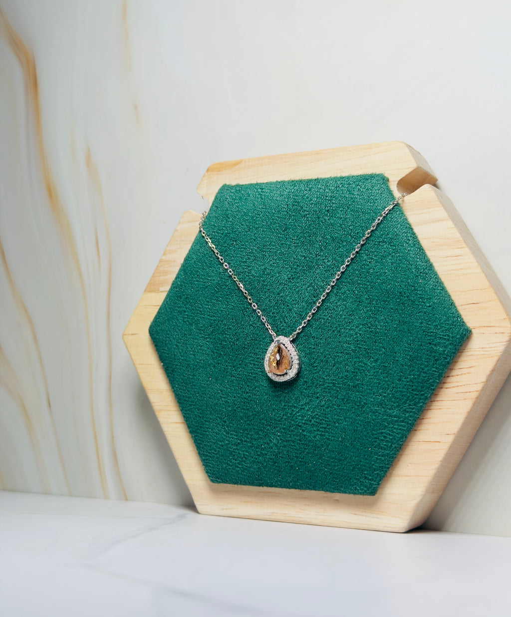 Stellara Halo Necklace