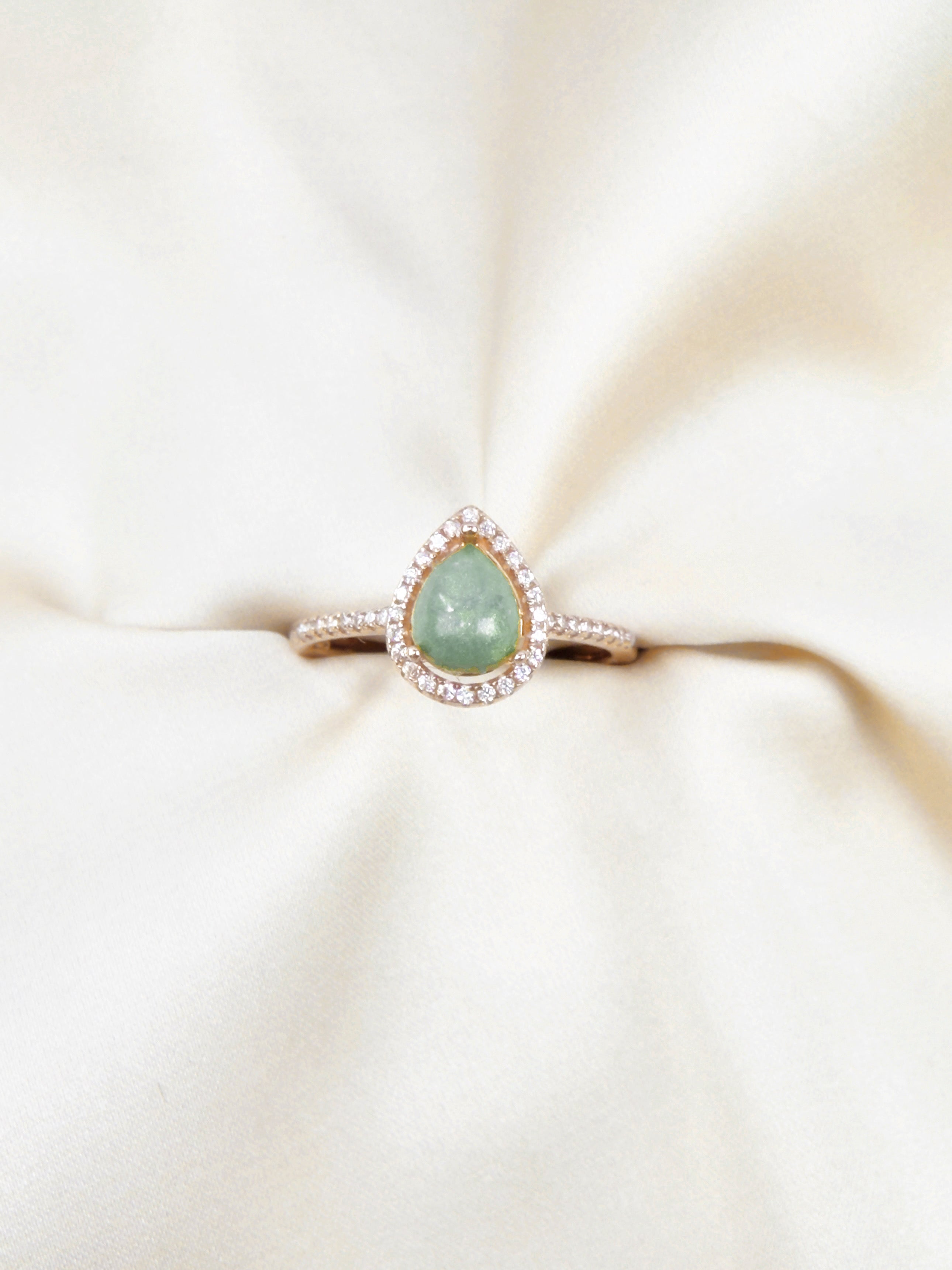 Stellara Halo Ring