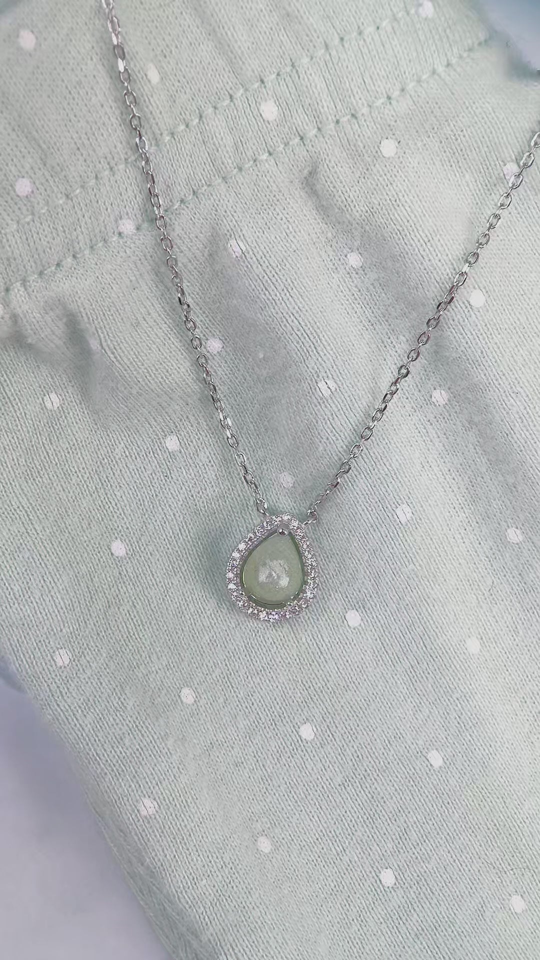 Stellara Halo Necklace